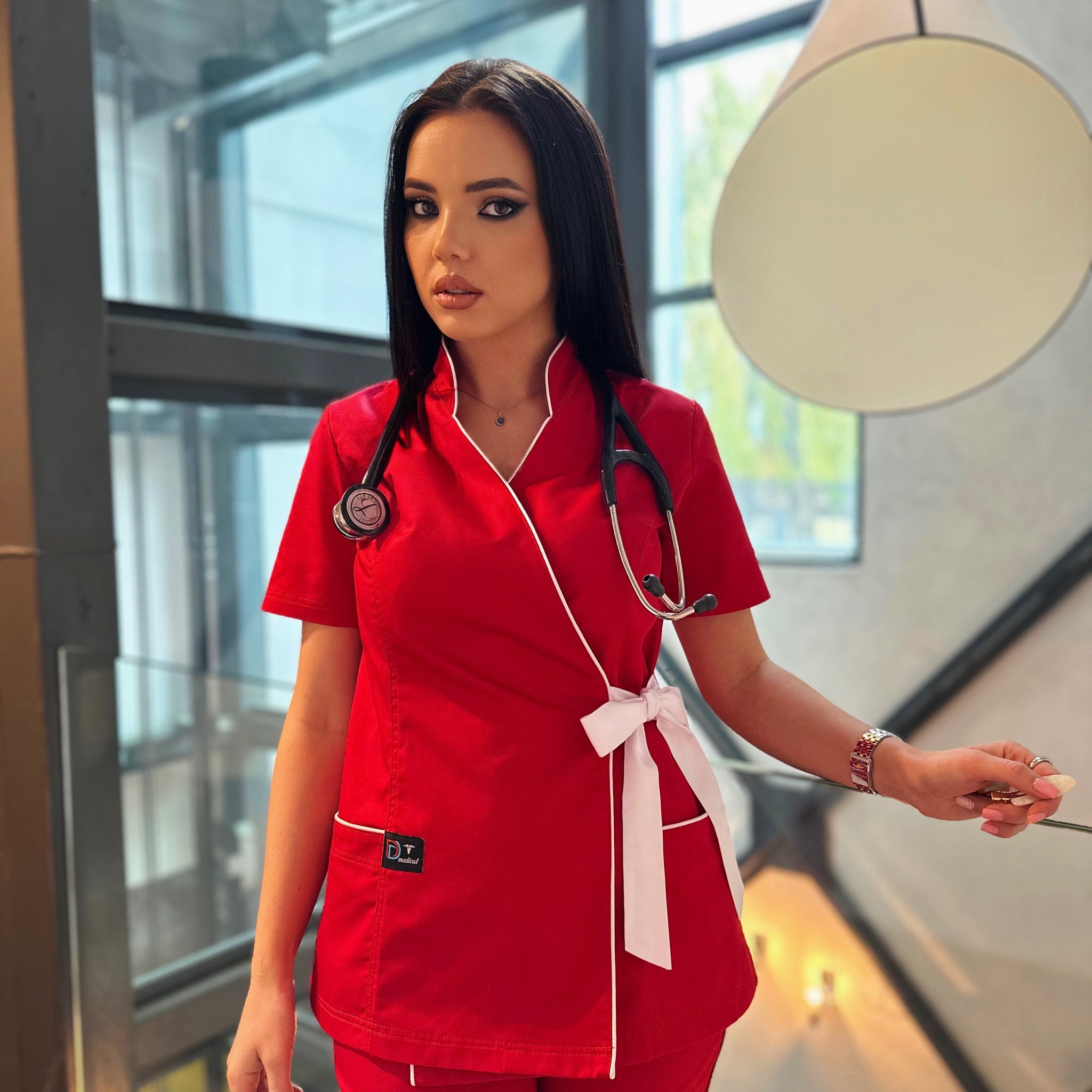 Costum Medical La Femme