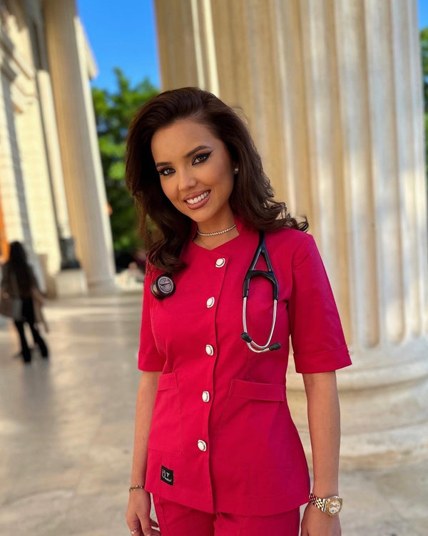 Costum Medical Caroline